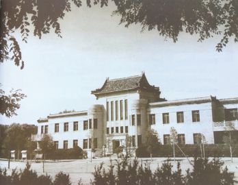 馬列學(xué)院教學(xué)樓